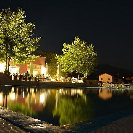 Aitheron Hotel Air Park Zervi Buitenkant foto