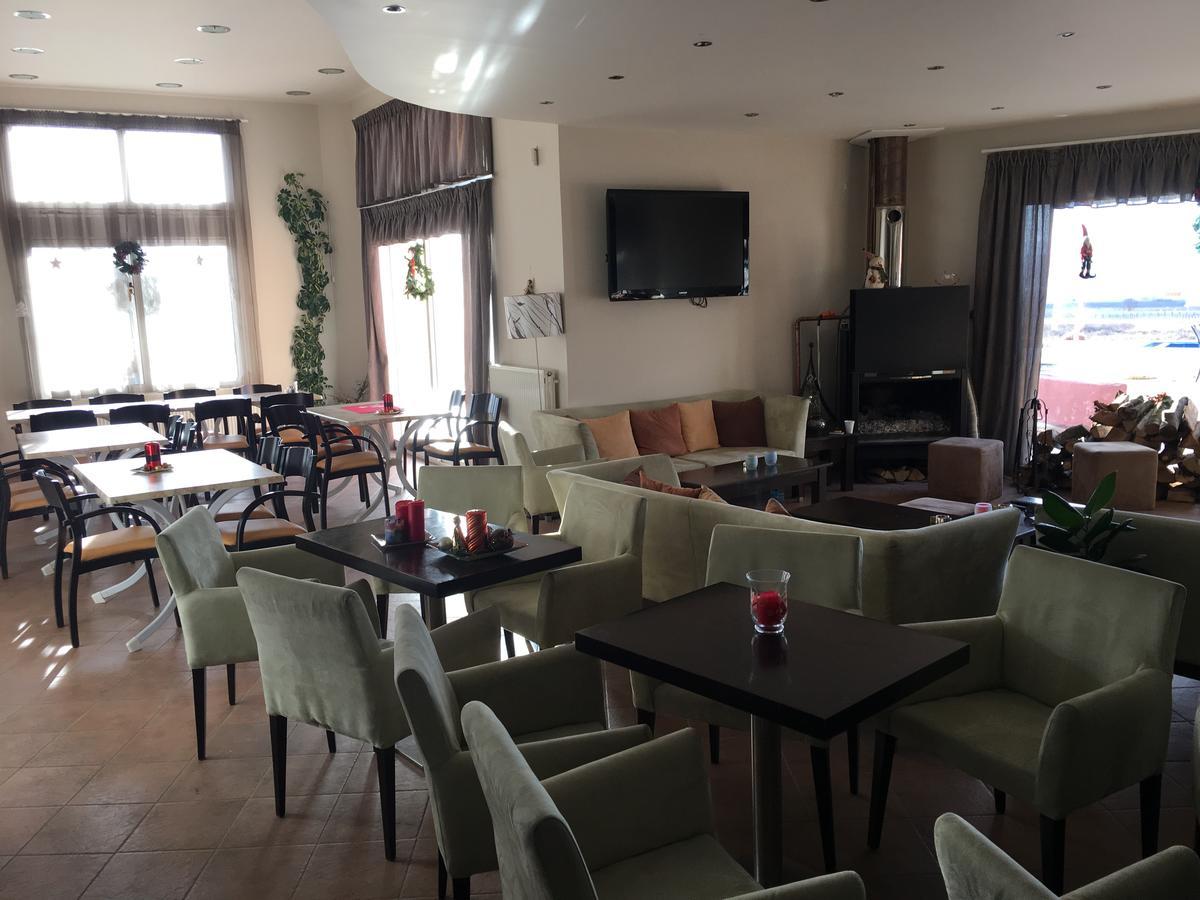 Aitheron Hotel Air Park Zervi Buitenkant foto
