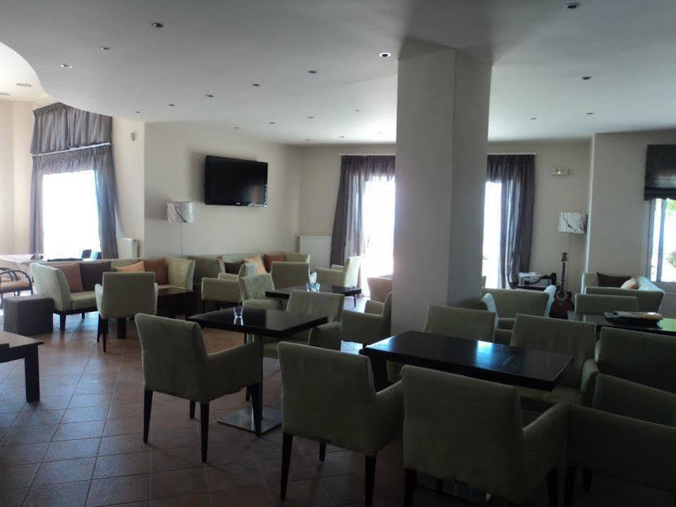 Aitheron Hotel Air Park Zervi Buitenkant foto